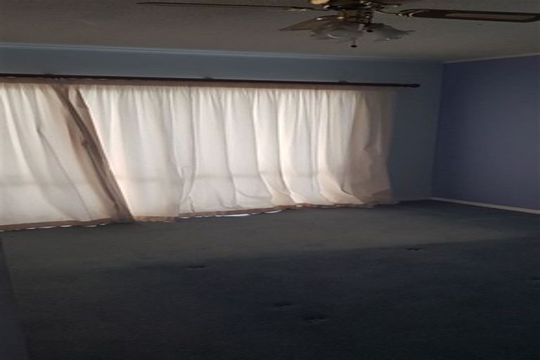 Photo of property in 3 Busing Avenue, Papakura, 2110