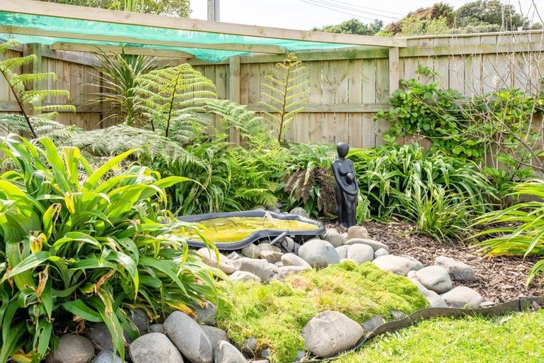 Photo of property in 81 Tasman Road, Otaki Beach, Otaki, 5512