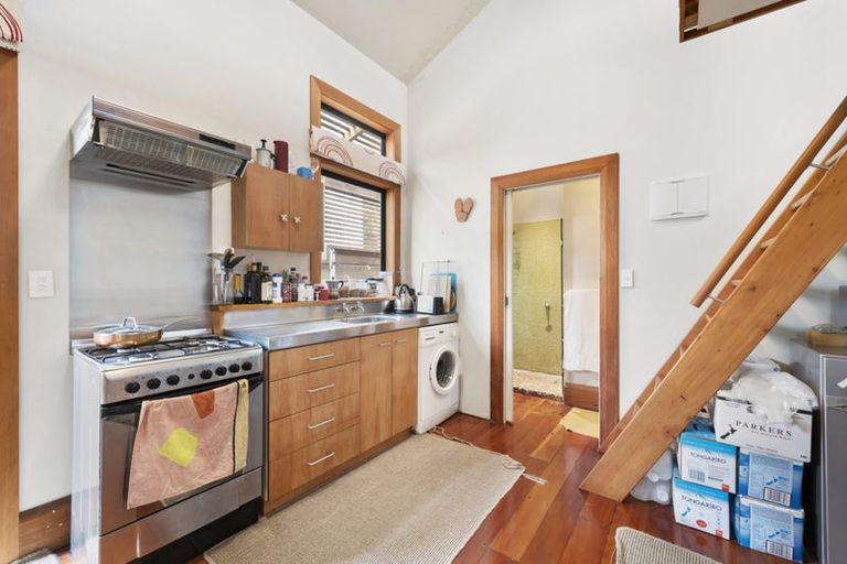 Photo of property in 14 Durham Street, Aro Valley, Wellington, 6021