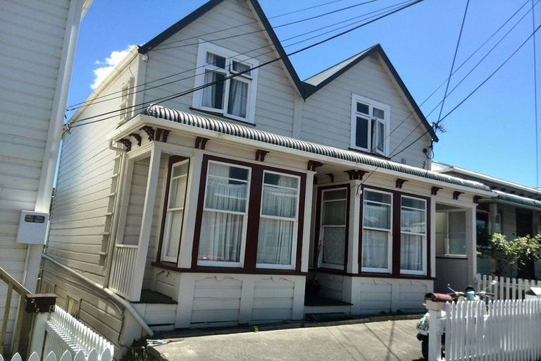 Photo of property in 210 Rintoul Street, Berhampore, Wellington, 6023
