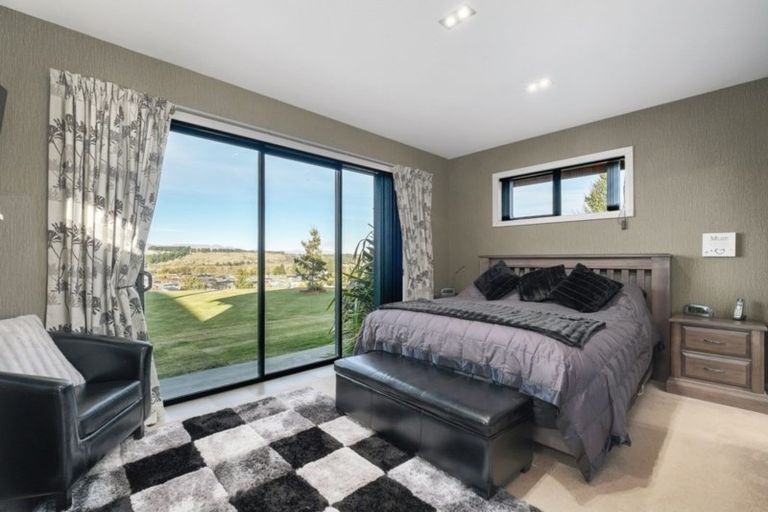 Photo of property in 980 Aubrey Road, Albert Town, Wanaka, 9305
