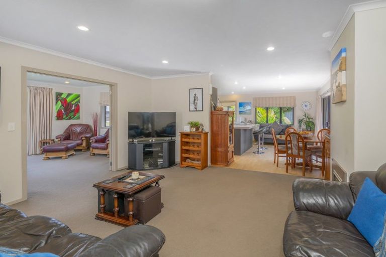 Photo of property in 13 Cobham Lane, Whitianga, 3510