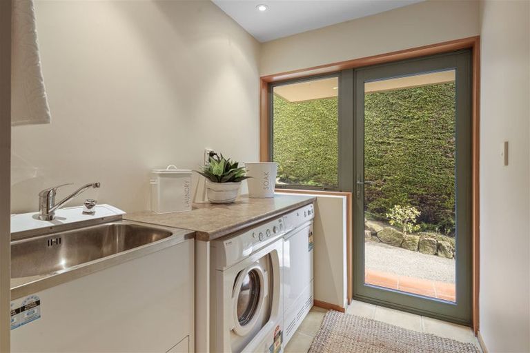 Photo of property in 262a Mount Pleasant Road, Mount Pleasant, Christchurch, 8081