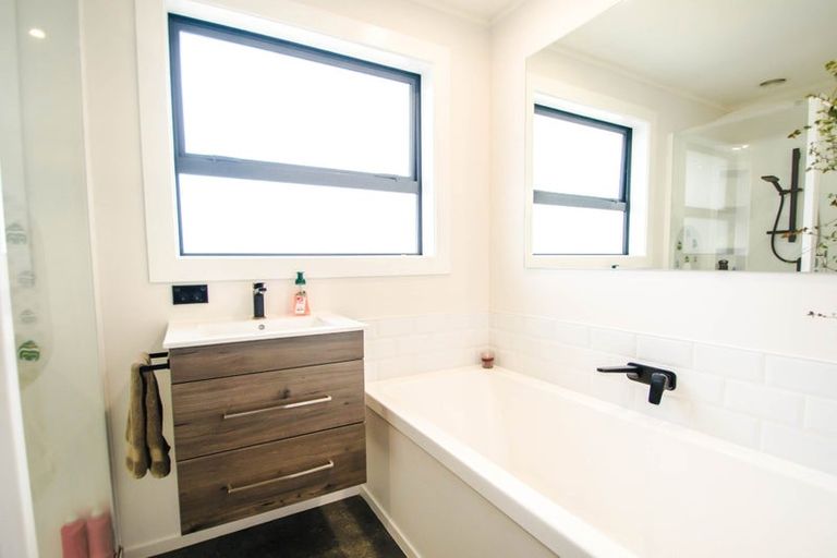 Photo of property in 4 Campbelton Street, Lawrence, 9532