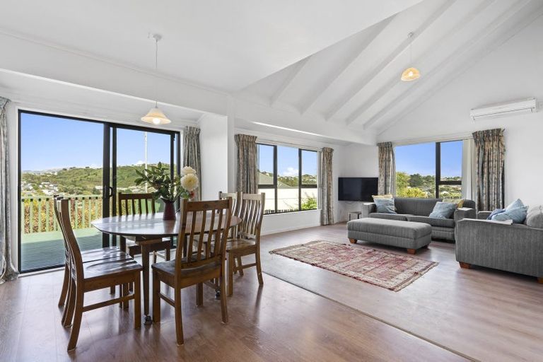 Photo of property in 84 Mercury Way, Whitby, Porirua, 5024