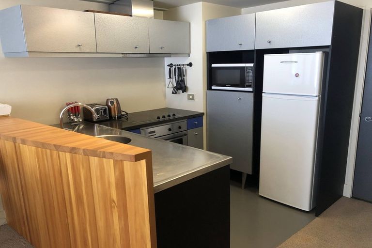 Photo of property in St Pauls Apartments, 63/43 Mulgrave Street, Thorndon, Wellington, 6011