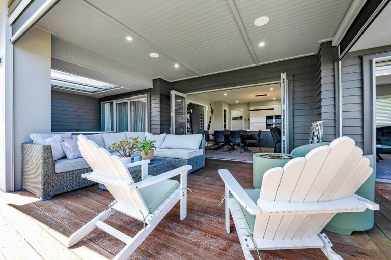 Photo of property in 17 Honeyfield Drive, Whalers Gate, New Plymouth, 4310