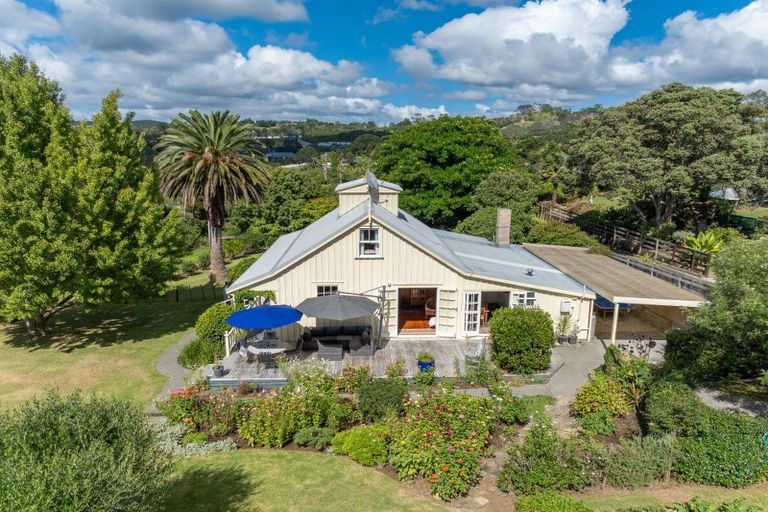 Photo of property in 2 Tasman Street, Mangonui, 0420