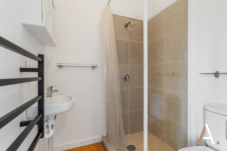 Photo of property in 13 Ross Martin Court, Conifer Grove, Takanini, 2112