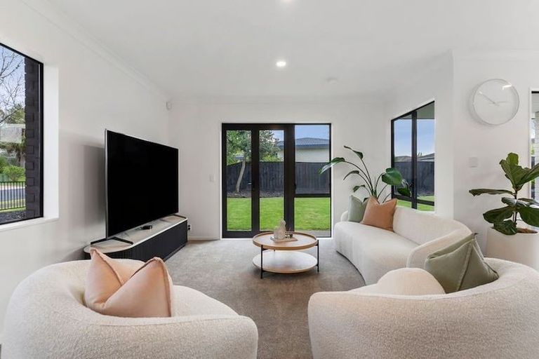 Photo of property in 18a Bushlands Drive, Albany, Auckland, 0632