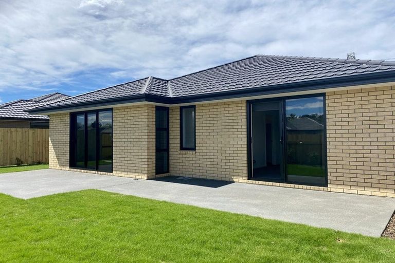 Photo of property in 8 Saddlers Lane, Yaldhurst, Christchurch, 8042