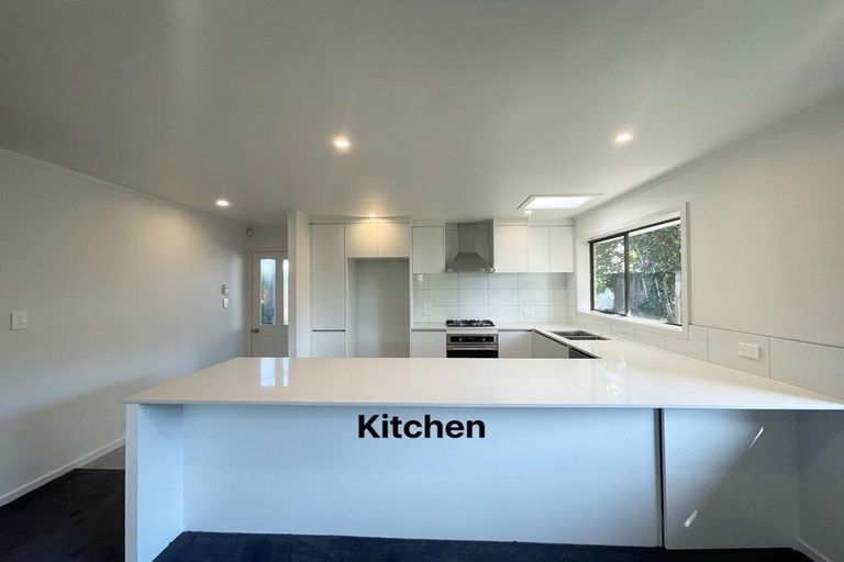 Photo of property in 1/40a Luton Avenue, Sunnyhills, Auckland, 2010