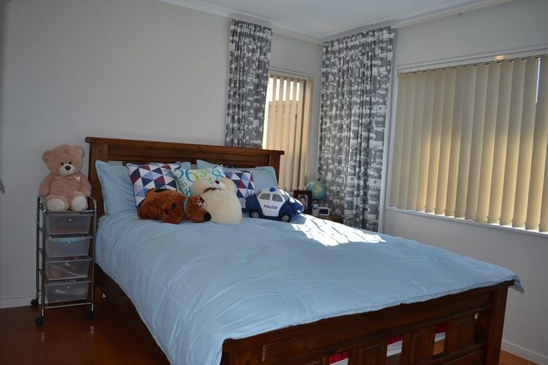 Photo of property in 8 Pohutukawa Place, Karaka, Papakura, 2113