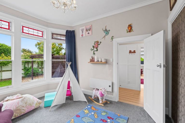 Photo of property in 12 Medway Street, Richmond, Christchurch, 8013