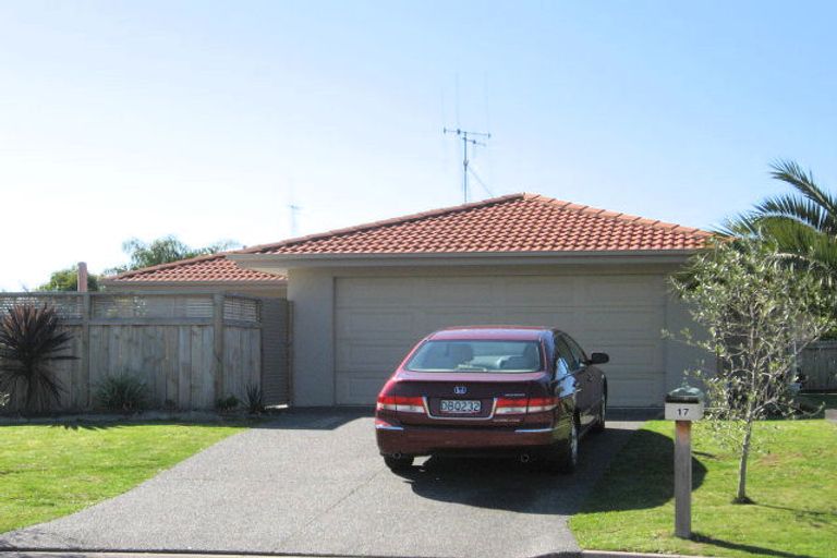 Photo of property in 17 Glencarron Place, Bethlehem, Tauranga, 3110