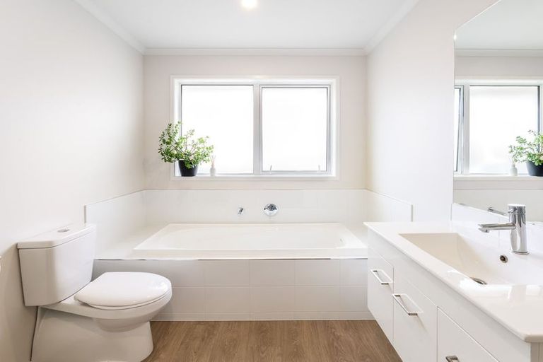 Photo of property in 7b Rylstone Way, Te Kauwhata, 3710