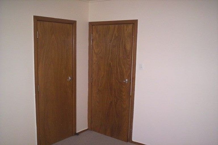 Photo of property in 26 Eastglen Road, Glen Eden, Auckland, 0602