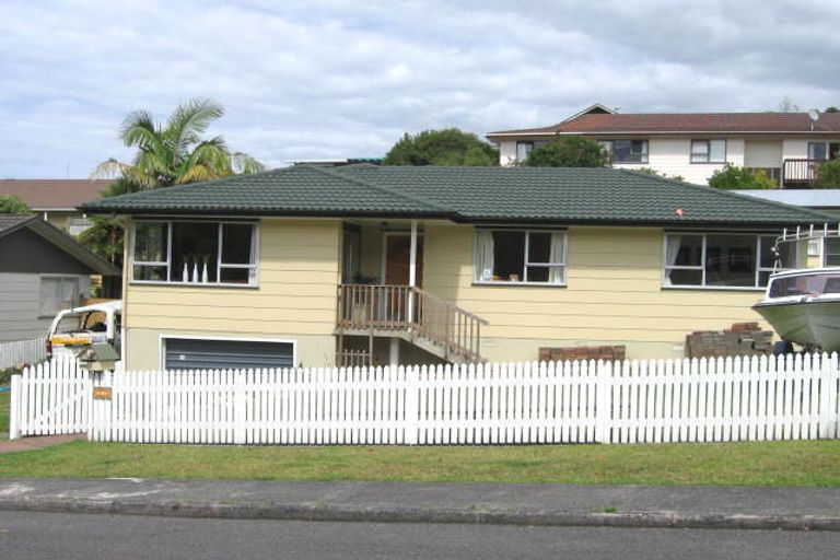 Photo of property in 16 Gerontius Glade, Torbay, Auckland, 0630
