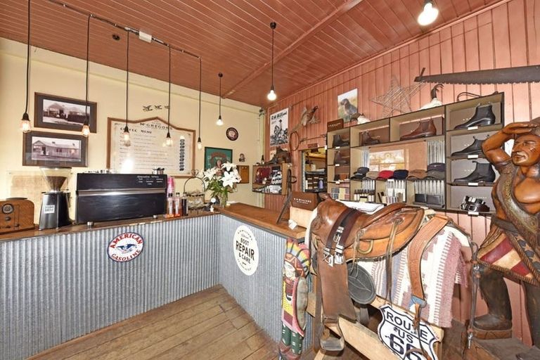 Photo of property in 27 Lincoln Road, Hillmorton, Christchurch, 8024