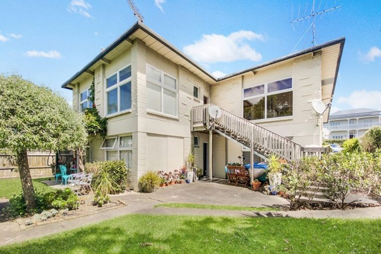 Photo of property in 12/2 Westwood Terrace, Saint Marys Bay, Auckland, 1011