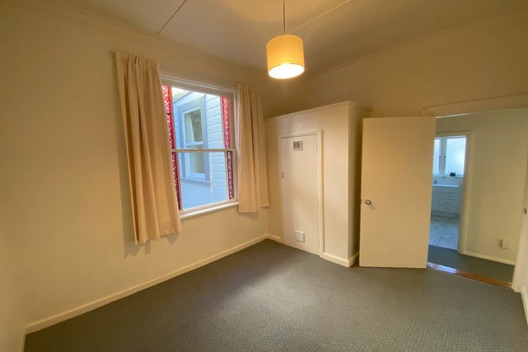 Photo of property in 93 Webb Street, Mount Cook, Wellington, 6011