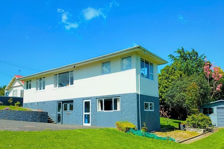 Photo of property in 27 Galt Street, Hawera, 4610