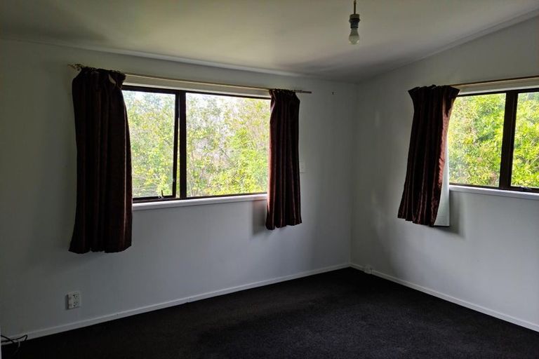 Photo of property in 43b Vipond Road, Stanmore Bay, Whangaparaoa, 0932