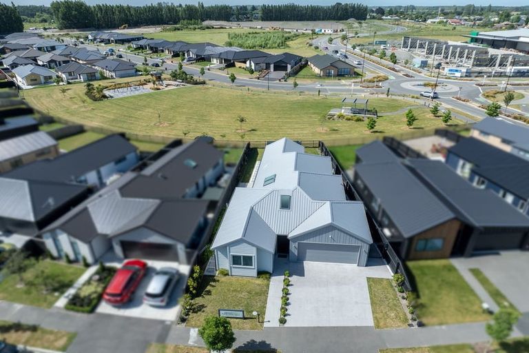 Photo of property in 8 Treedale Street, Belfast, Christchurch, 8051