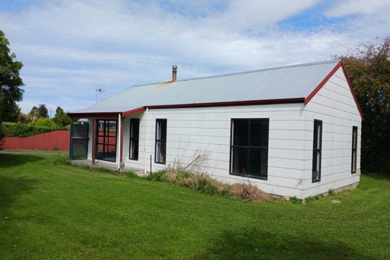 Photo of property in 4 Allens Lane, Clive, 4102