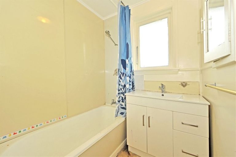 Photo of property in 59 Lyndhurst Crescent, Aranui, Christchurch, 8061