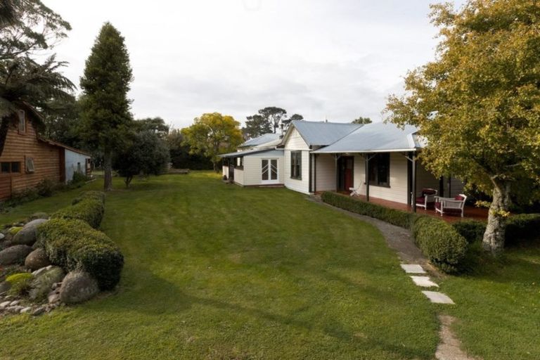 Photo of property in 832 Mako Mako Road, Pahiatua, 4983
