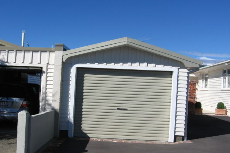 Photo of property in 7 Harbour Park Terrace, Khandallah, Wellington, 6035