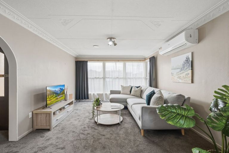 Photo of property in 1 Braemar Street, Kew, Invercargill, 9812