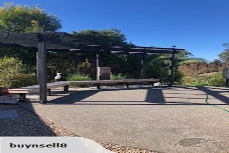 Photo of property in 111 Roberta Crescent, Orewa, 0931