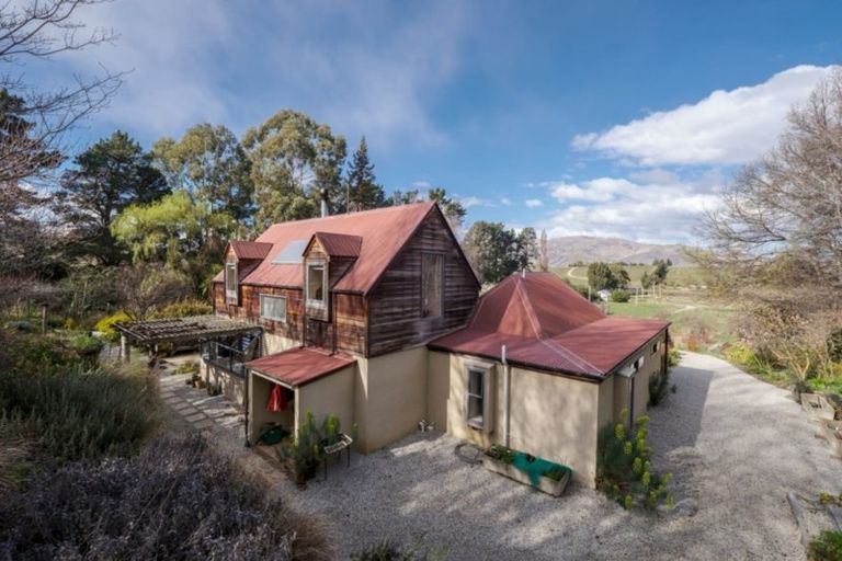 Photo of property in 232 Ripponvale Road, Cromwell, 9384