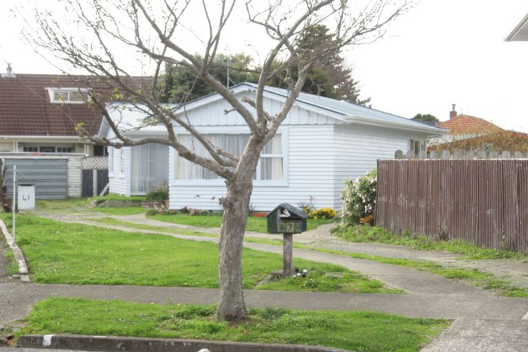 Photo of property in 43 Burnton Street, Epuni, Lower Hutt, 5011