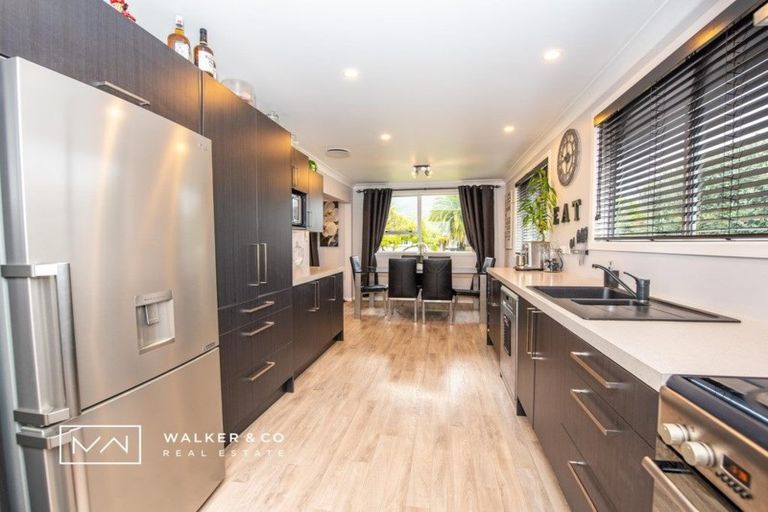 Photo of property in 10 Akron Grove, Totara Park, Upper Hutt, 5018