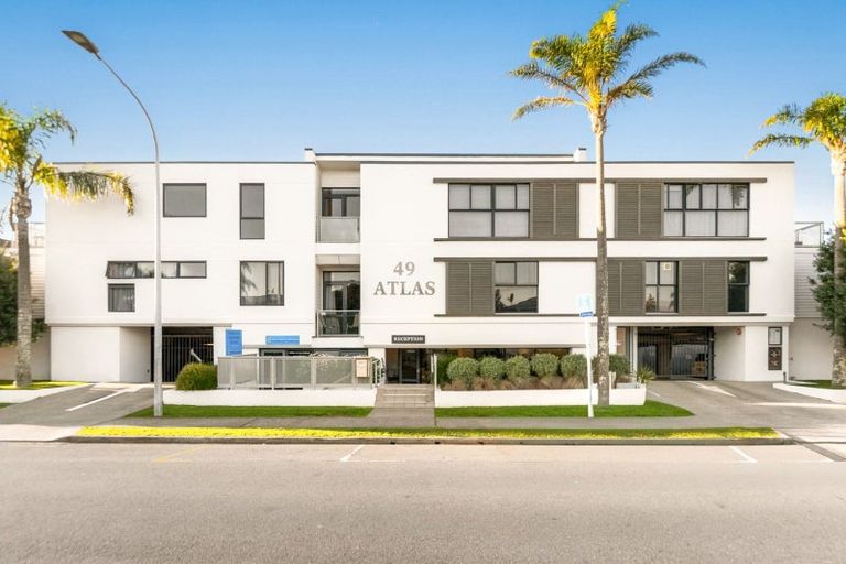 Photo of property in Atlas Apartments, 7/49 Maunganui Road, Mount Maunganui, 3116
