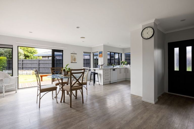 Photo of property in 13 Mangakoea Place, St Andrews, Hamilton, 3200