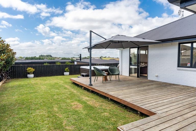 Photo of property in 12 Iwi Road, Baverstock, Hamilton, 3200