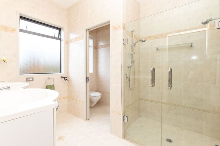 Photo of property in 11 The Esplanade, Huntington, Hamilton, 3210