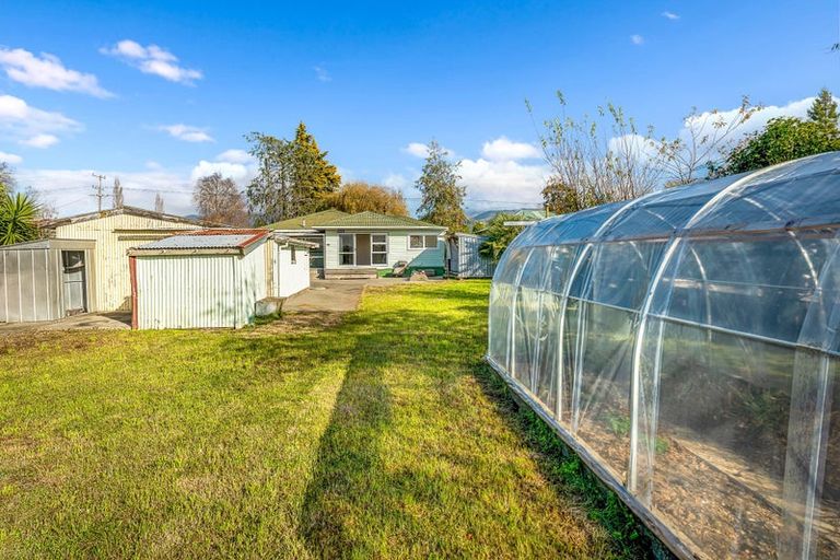 Photo of property in 17 Willow Street, Takaka, 7110