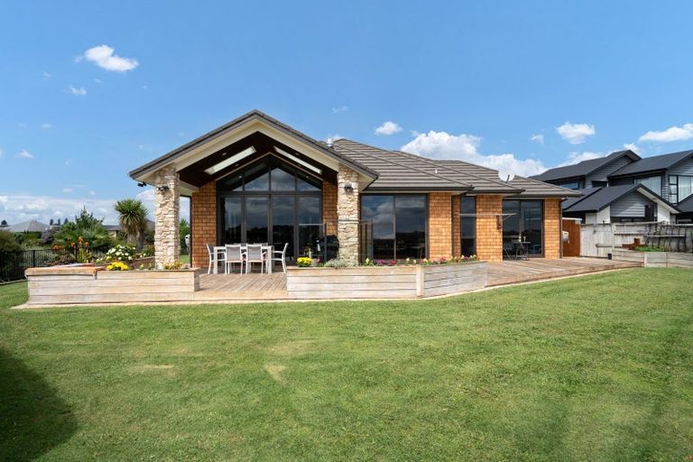 Photo of property in 23 Hyatt Close, Leamington, Cambridge, 3432