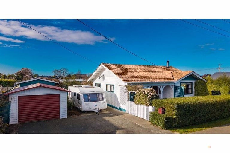 Photo of property in 18 Manse Street, Waimate, 7924