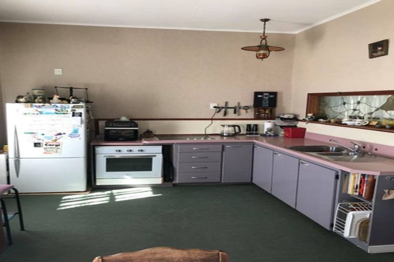 Photo of property in 16 Rira Street, Marton, 4710