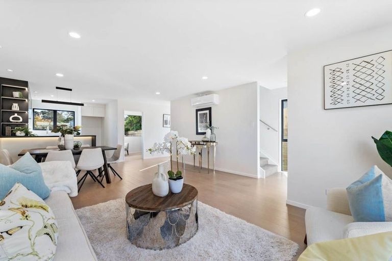 Photo of property in 11a Bowman Road, Forrest Hill, Auckland, 0620