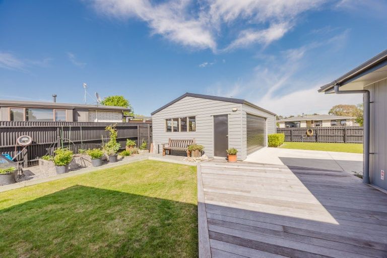 Photo of property in 2 Willow Grove, Waipukurau, 4200
