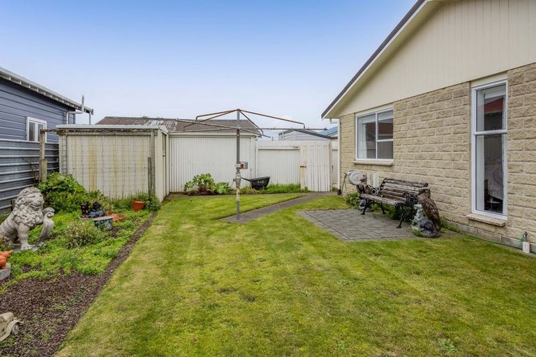 Photo of property in 11 Furlong Street, Hawera, 4610