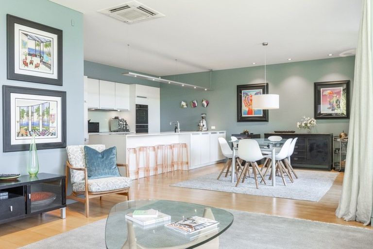 Photo of property in 3/5 Tanner Street, Havelock North, 4130