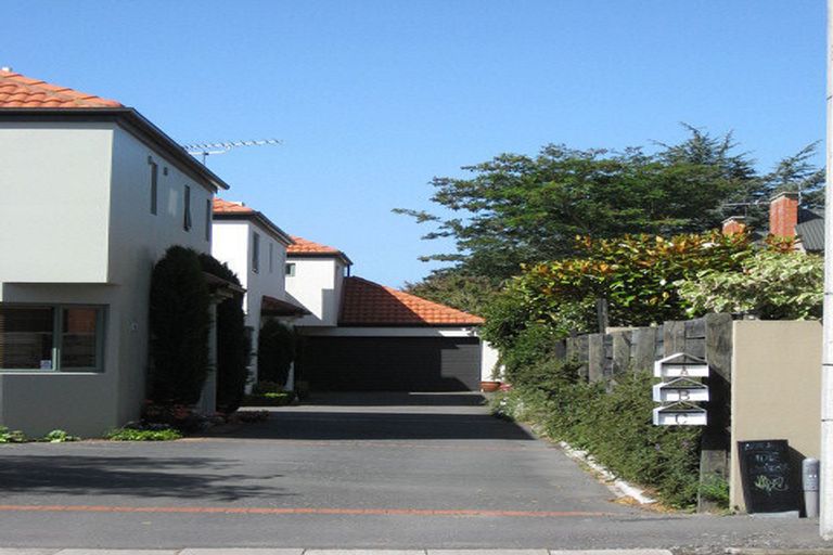 Photo of property in 58 Hewitts Road, Merivale, Christchurch, 8014